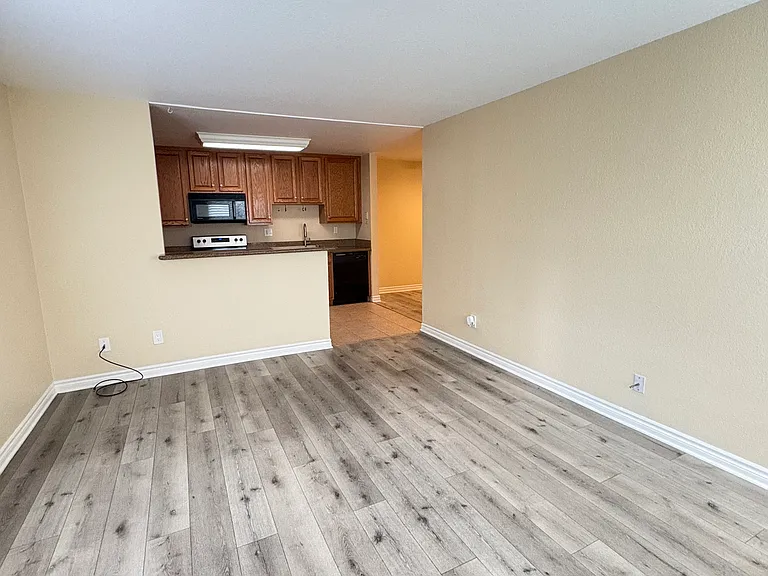 1845 Bayview Heights Dr #101 — Photo 5
