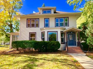 229 Somonauk St, Sycamore, IL 60178