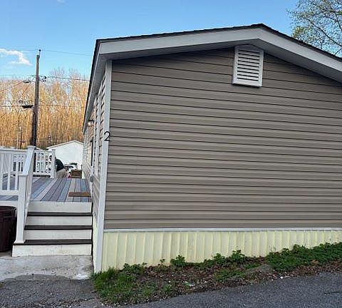 2nd image of 2439 Fairmount Rd #2