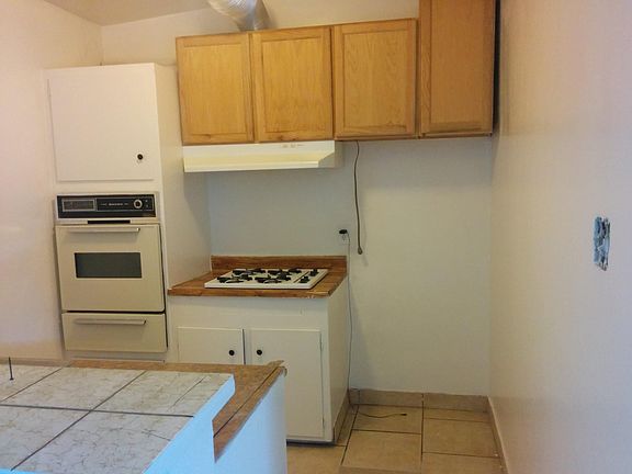 2nd image of 1827 W Sallie Ln #7