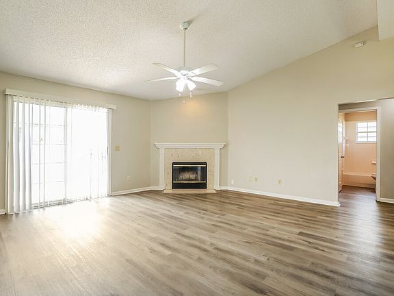 5th image of 3183 Olde Sutton Parke Dr