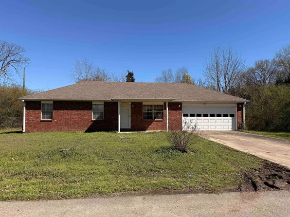 1309 Charles St, Paragould, AR 72450
