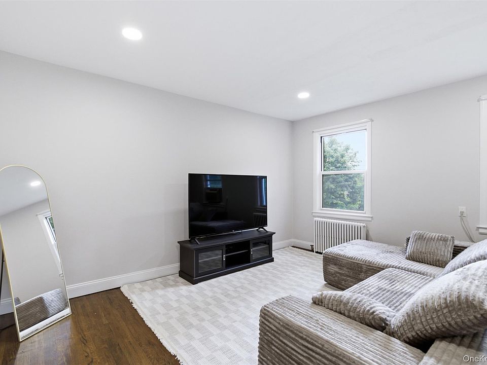 1st image of 16 Edwards Street #3F