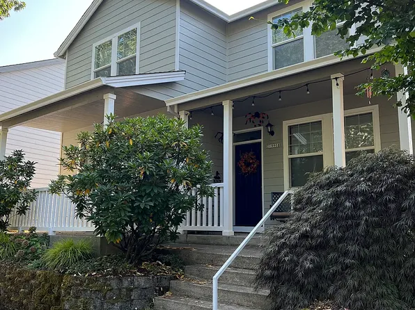 21990 NE Chinook Way APT C, Fairview, OR 97024