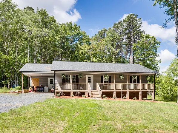 1038 Hub Morris Rd, Randleman, NC 27317
