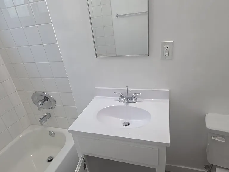 12316 Pacific Ave #4 — Photo 12