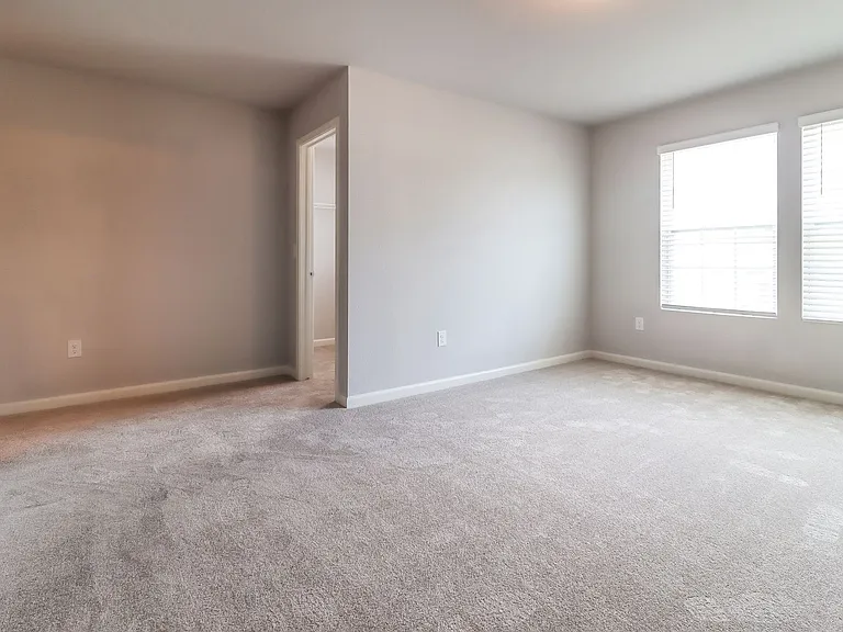 2216 Macatawa Ln — Photo 18