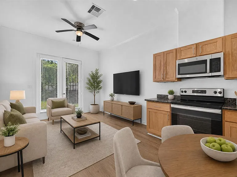 3229 Real St #B — Photo 13