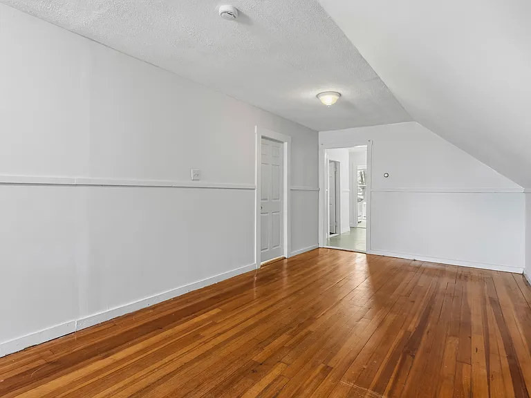 32-34 Salem St #3 — Photo 10