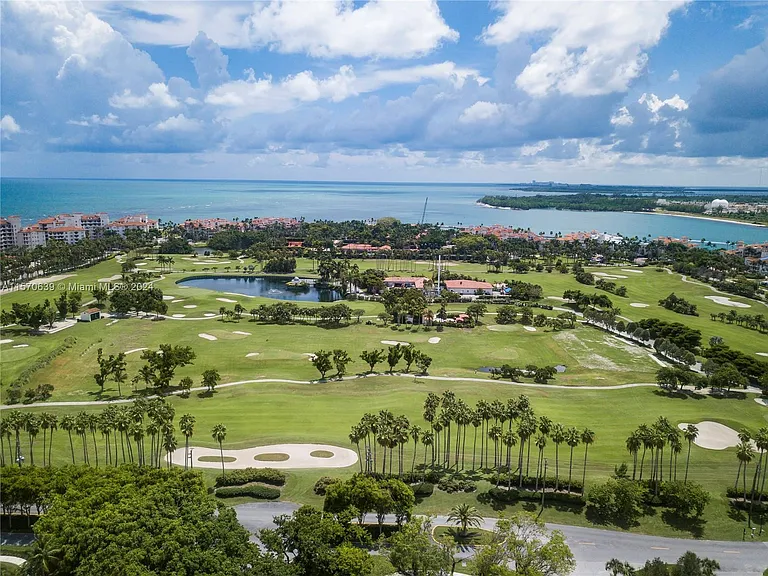 19144 Fisher Island Dr #19144 — Photo 63