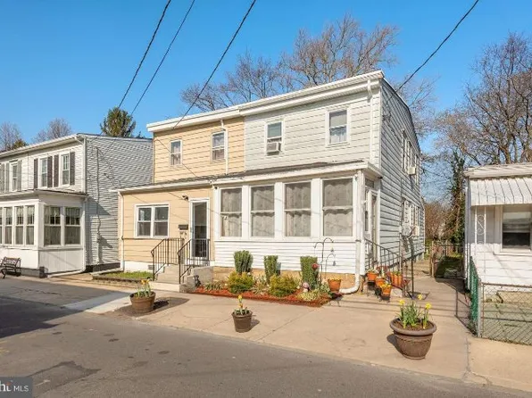 111 Westminster Ave, Gloucester City, NJ 08030
