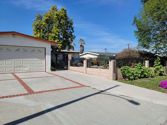 2nd image of 2223 Camarina Dr