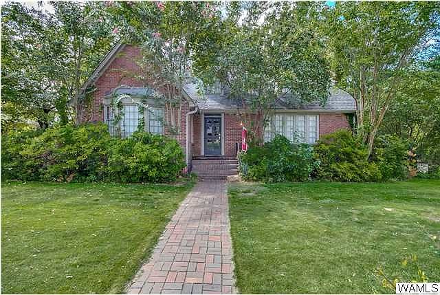 1st image of 3 Sherwood Dr