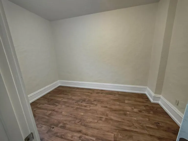 1114 Cumming Ave — Photo 7
