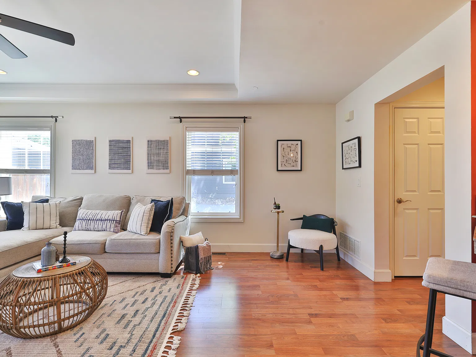 2 bed, 2.5 bath, 1848 sqft, $2,600 — Photo 4