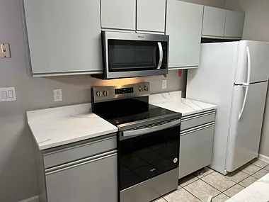 2 bed, 925 sqft, $1,700 — Photo 2