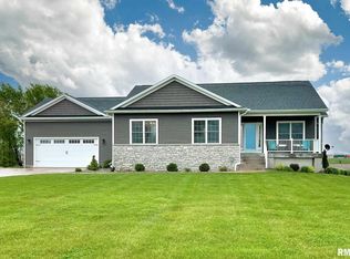 25585 167th Ave, Eldridge, IA 52748