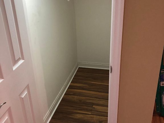 2nd image of 409 Colville St