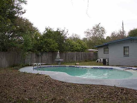 Pool 2