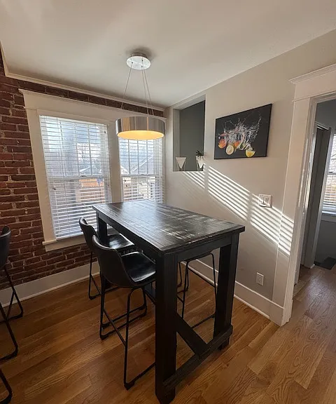 Eating nook in kitchen