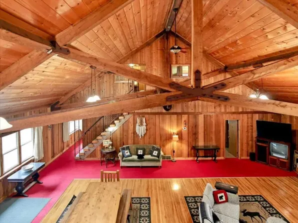 2790 Springvale Rd, Boyne Falls, MI 49713