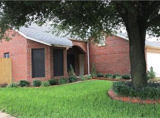 6331 Royal Cedar Dr, Dallas, TX 75236