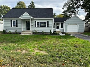 3 Stevens St, Chelmsford, MA 01824