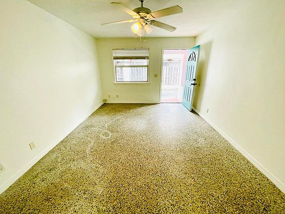 4th image of 331 Pine Ter #1
