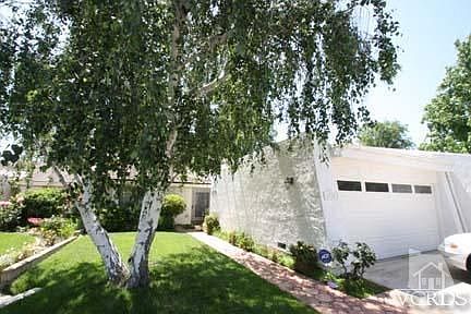 2nd image of 2756 Lakewood Pl