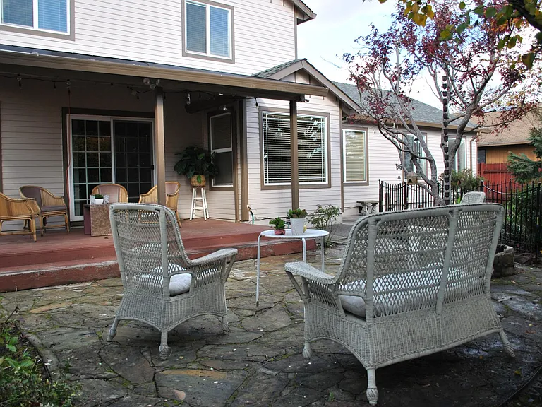 18984 SW Jessica Way — Photo 26