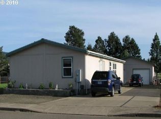356 E Locust Ct, Yoncalla, OR 97499