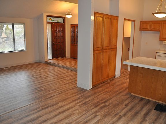 kitchen, dining & living