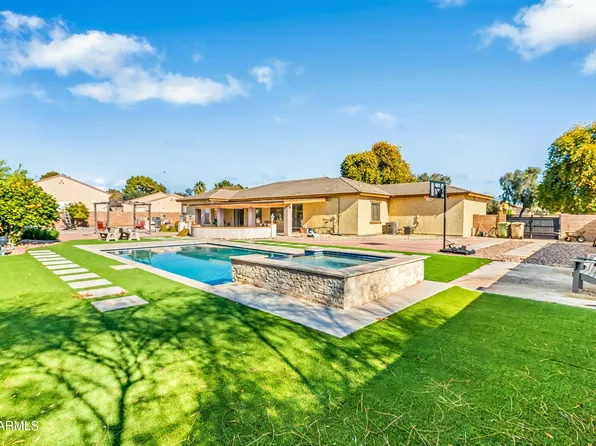 5634 N 82ND Avenue, Glendale, AZ 85303