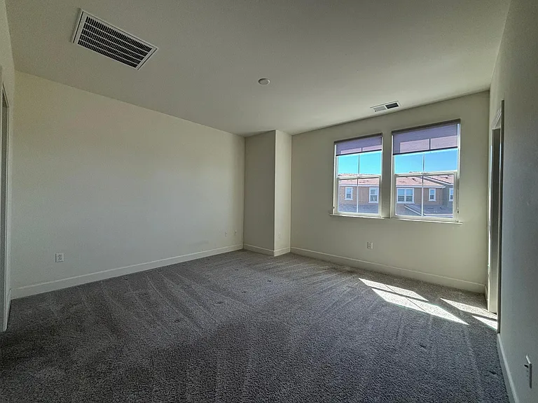 5661 Coffeeberry Rd — Photo 16