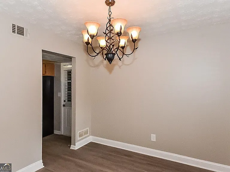 3855 Willow Holw #1 — Photo 5