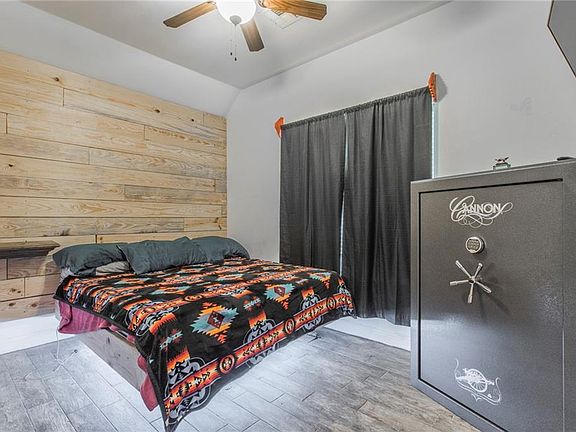 5th image of 4724 Millstone Dr