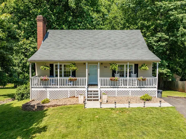 164 Sunrise Dr, Forest, VA 24551