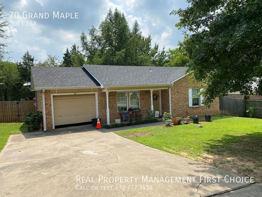 2nd image of 70 Grand Maple Dr