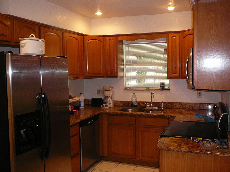 1st image of 812 Interlachen Pkwy