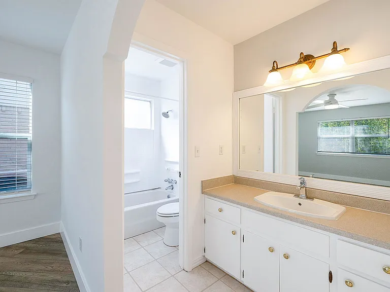 2201 Singletree Ave — Photo 12