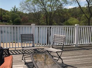 1378 Old Northern Blvd STE A, Roslyn, NY 11576