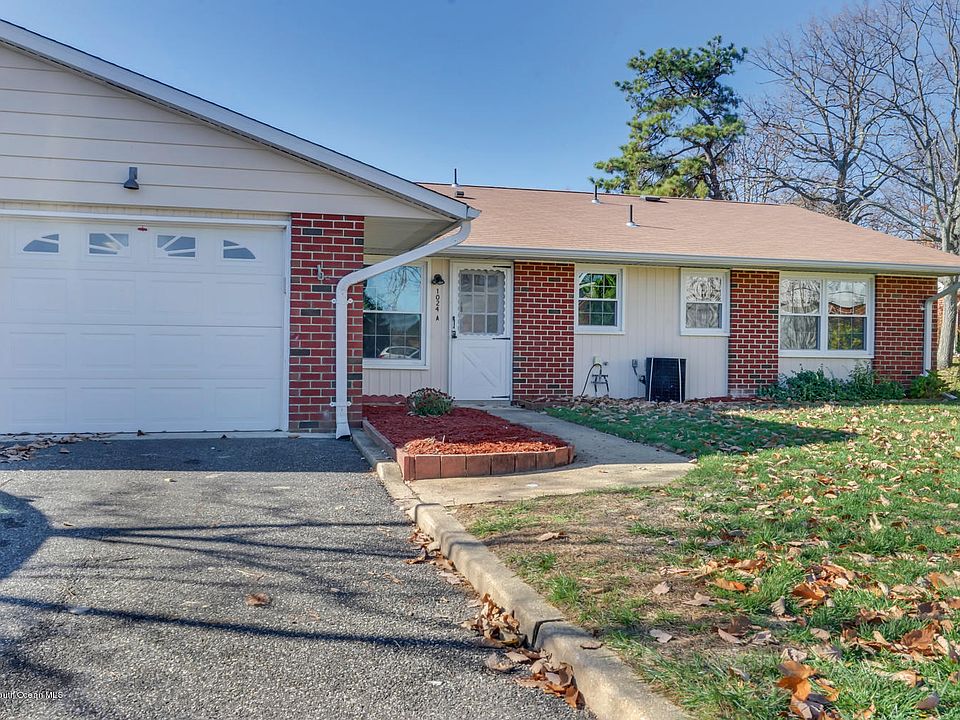 1st image of 1024 Shetland Drive #A