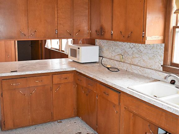 5th image of 464 Juniper Ave