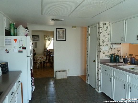 4th image of 4307 Judivan Dr