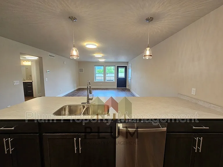 425 Michigan Ave #207 — Photo 11