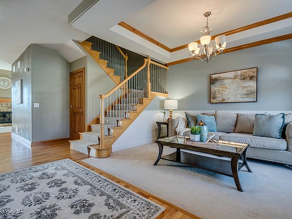 3rd image of 24821 Ironwood Ct