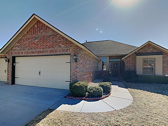 2nd image of 554 W Pine Rose Court Way
