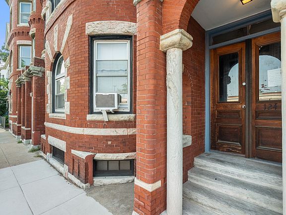 2nd image of 124 Day St APT 2