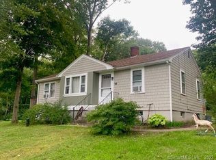 94 Westford Dr, Ashford, CT 06278