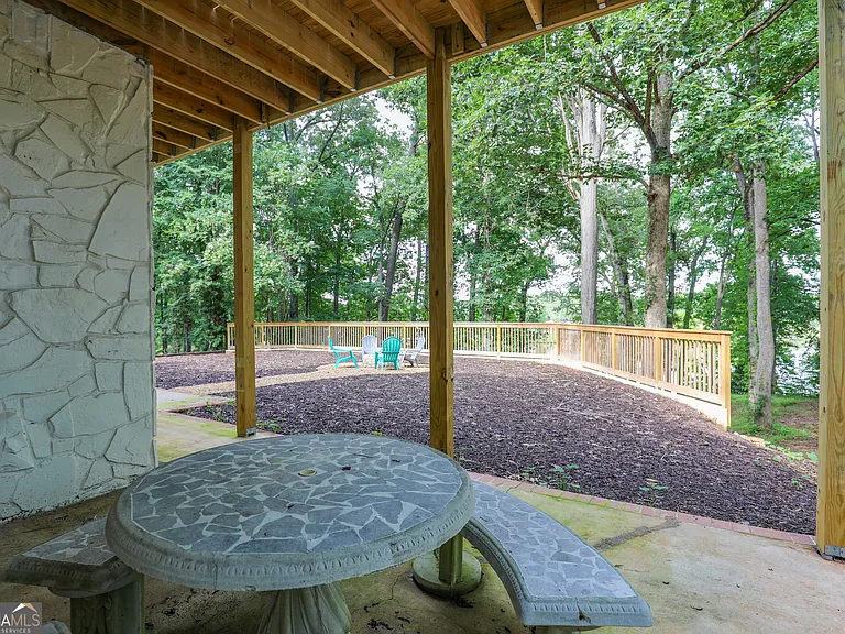 212 Southland Dr — Photo 25